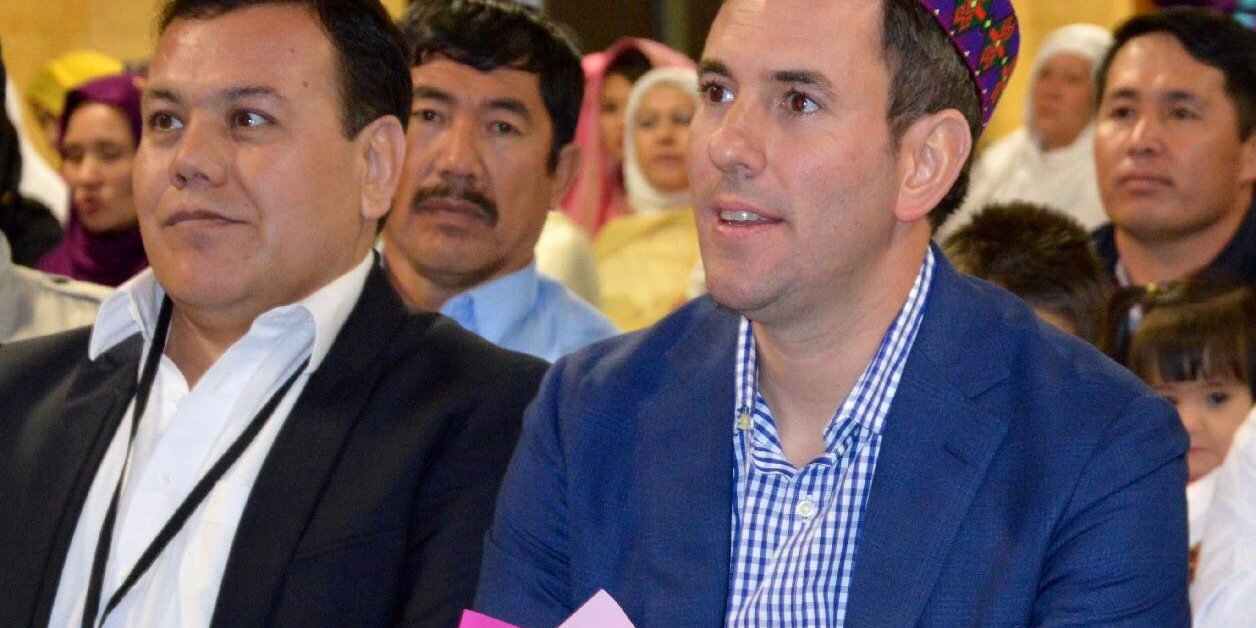 عیدی به هزاره ها یه نماینده رانکین